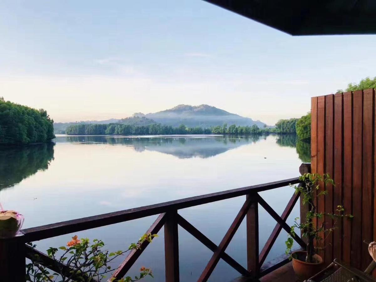 Gayang Friendly Water House Homestay Кота-Кинабалу Экстерьер фото