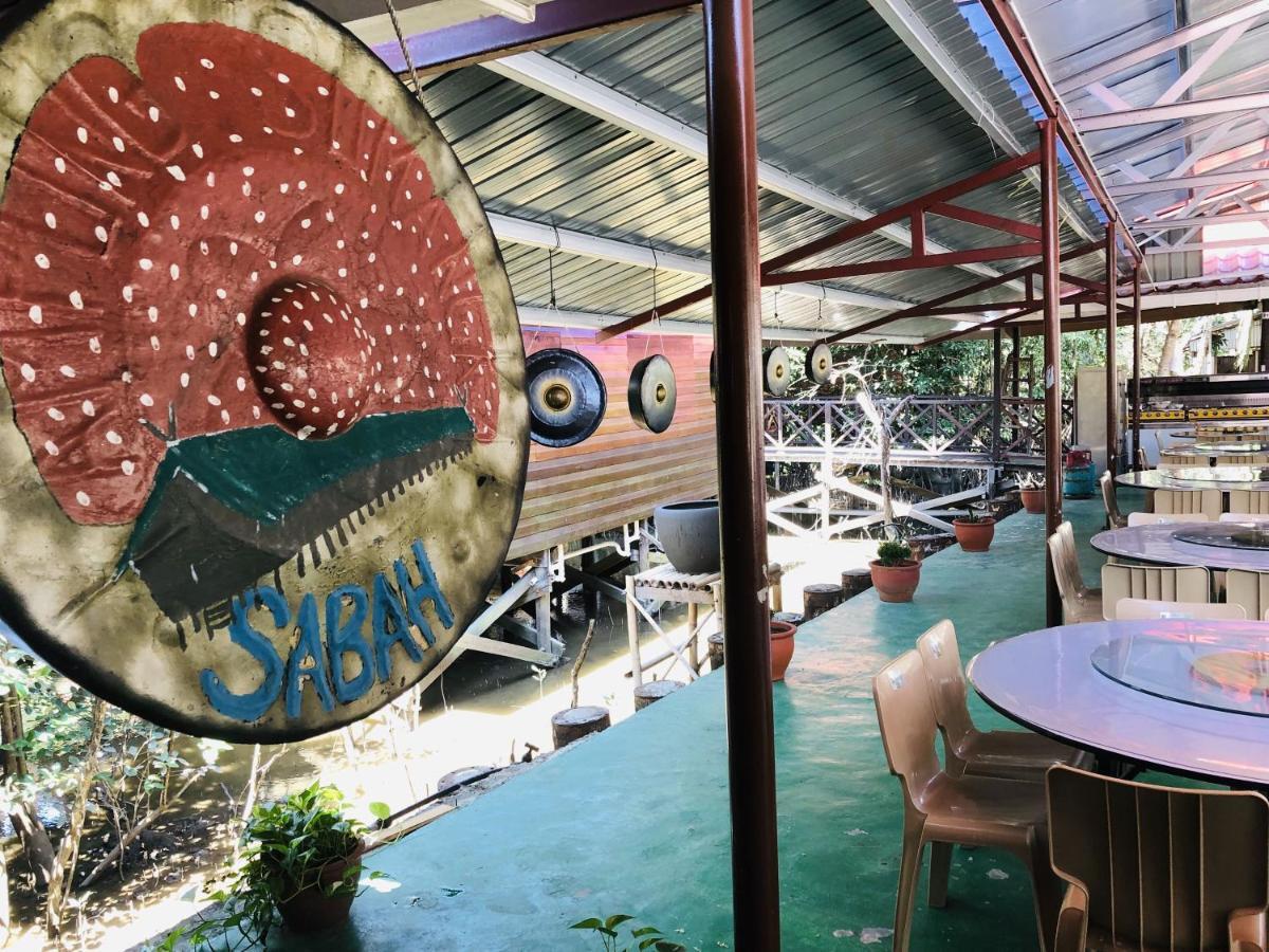 Gayang Friendly Water House Homestay Кота-Кинабалу Экстерьер фото