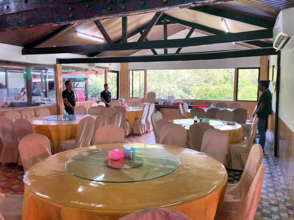 Gayang Friendly Water House Homestay Кота-Кинабалу Экстерьер фото
