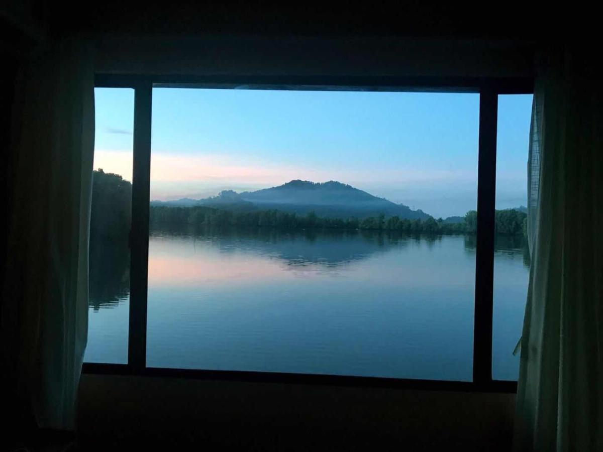 Gayang Friendly Water House Homestay Кота-Кинабалу Экстерьер фото